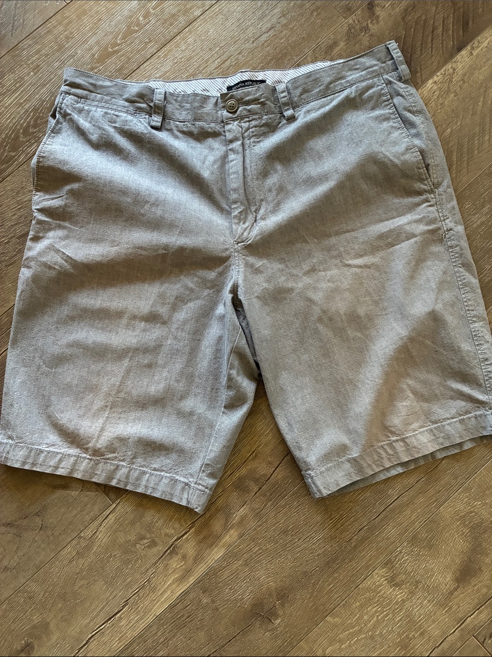 Banana Republic Men’s Cotton Shorts Size 36 Gray